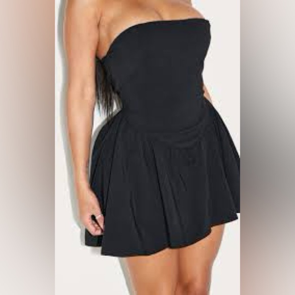 Black Strapless Bubble Mini Black Dress